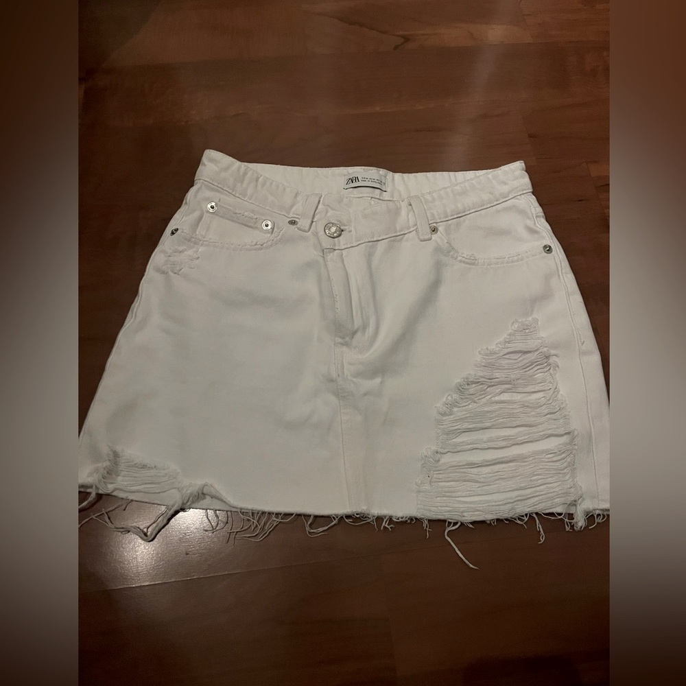 New Zara white Jean skirt